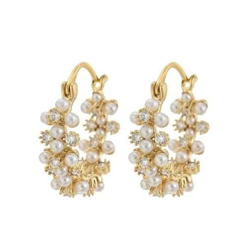 kolczyki-pearls-glow-ze-stali-chirurgicznej-subtelna-elegancja (4).jpg